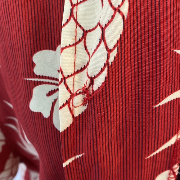 Uzzi Amphibious Gear Burnt Orange Hawaiian Button Down w/ Cream Pineapples - Picture 4 of 7